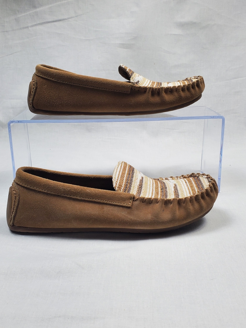 Minnetonka Brown Suede Leather Women's Moccasin Shoe Loafer Woven Design Size 9